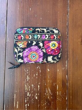 Vera Bradley Black Quilted Floral Zip Cosmetic/tablet Pouch w/Multicolor Blooms